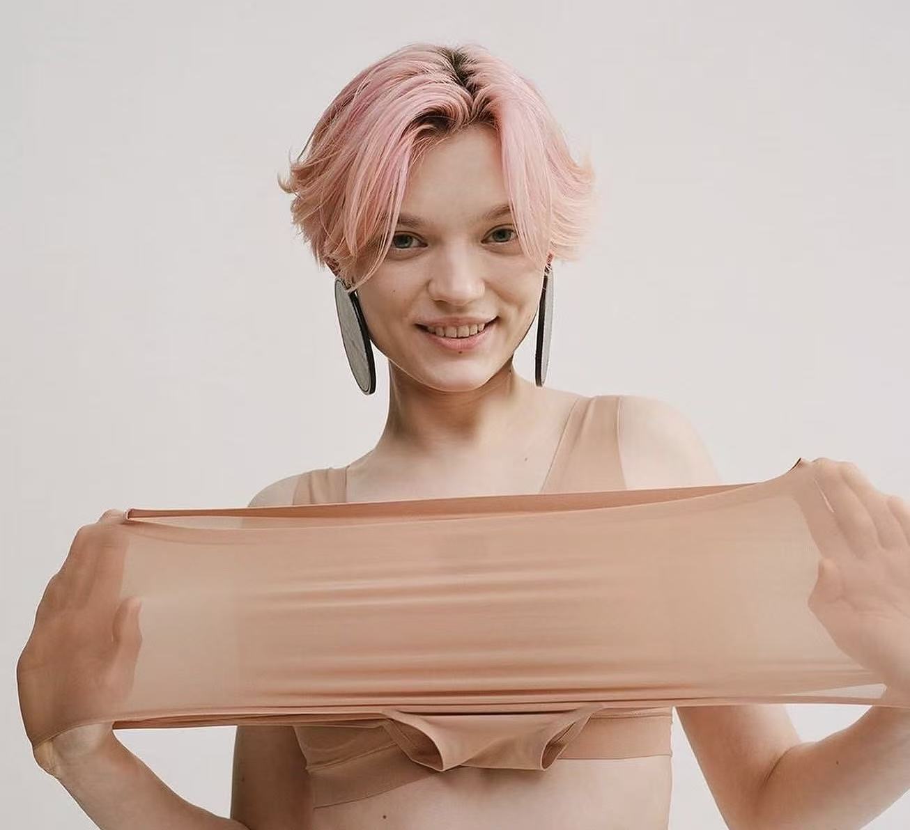 Intimates INT-19