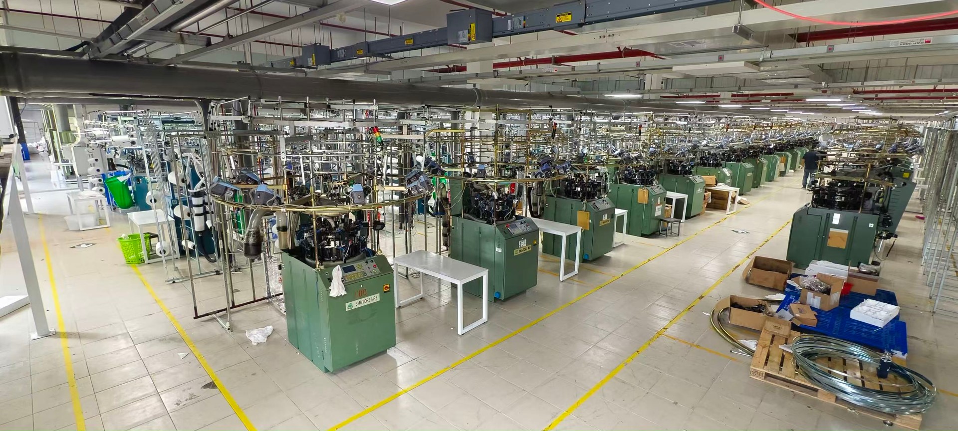 Circular knitting hall — expansion floor